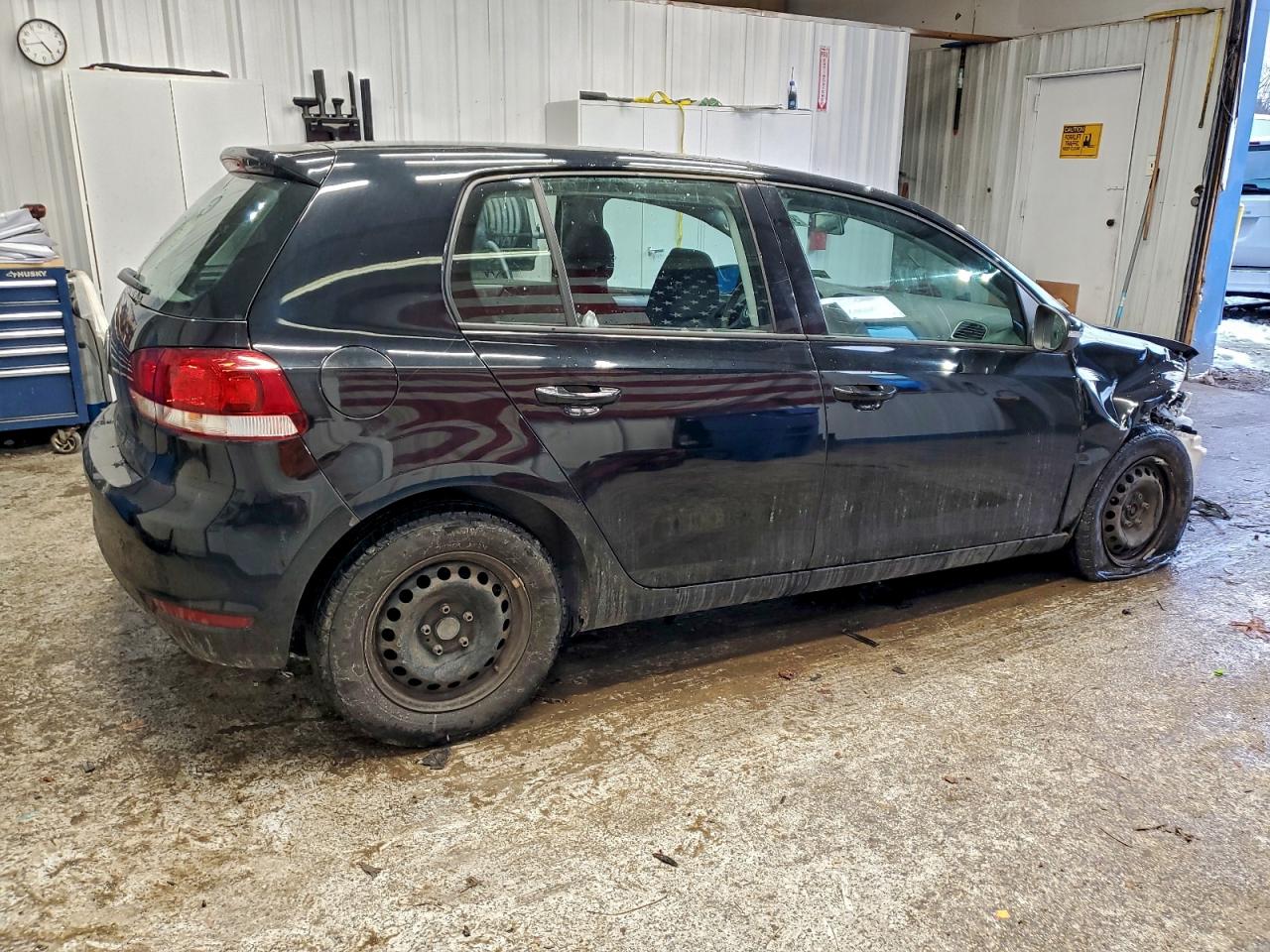 Volkswagen Golf Image 12