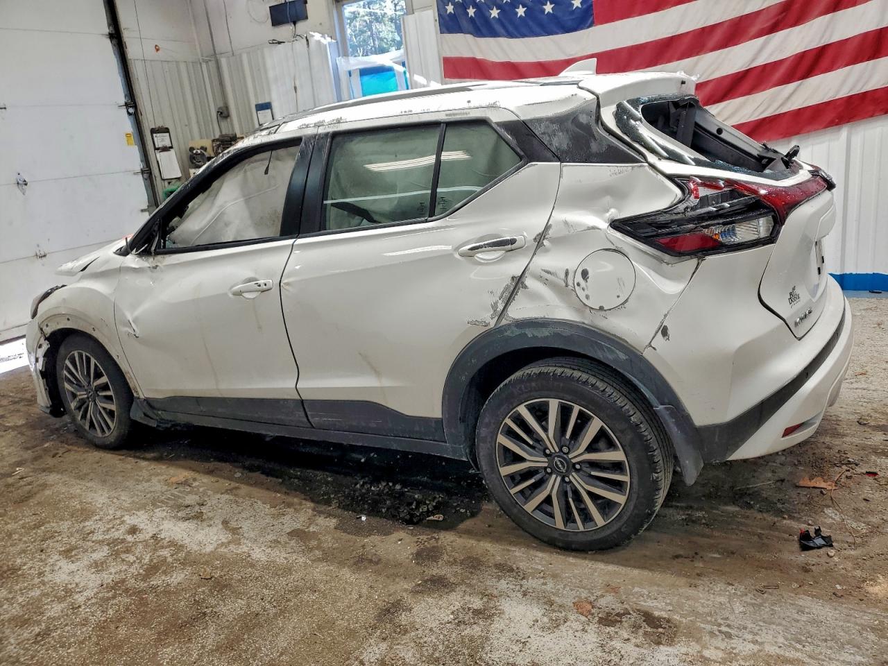 Nissan Kicks Sv Image 9