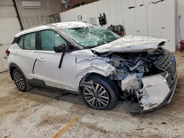 Nissan Kicks Sv Image 10