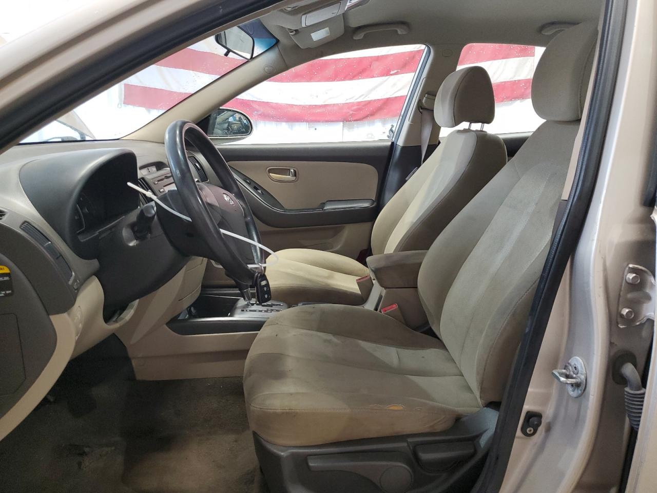 Hyundai ELANTRA Blue Image 9