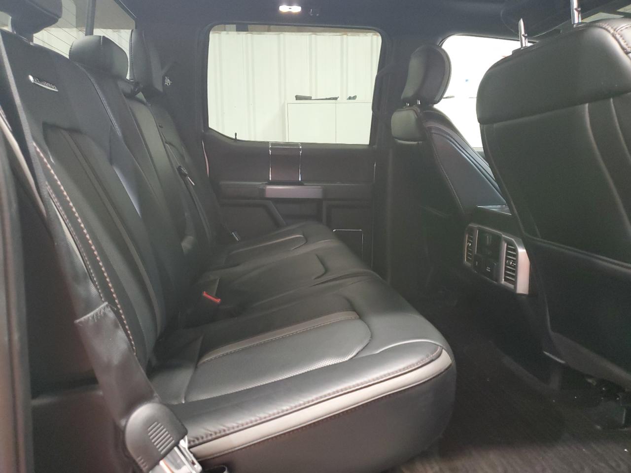 Ford F-150 Supercrew Image 7