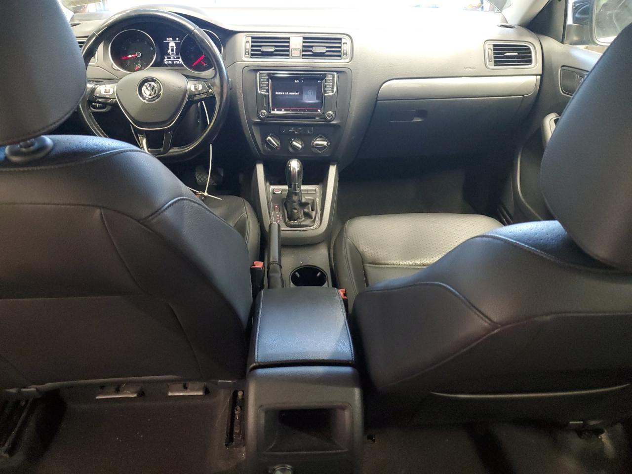 Volkswagen Jetta Se Image 9