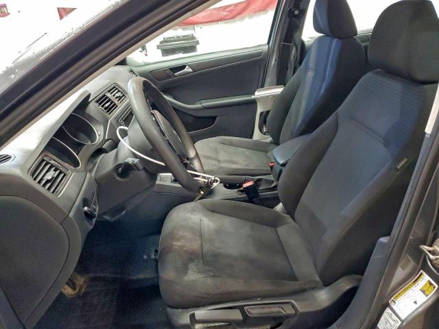 Volkswagen Jetta S Image 7