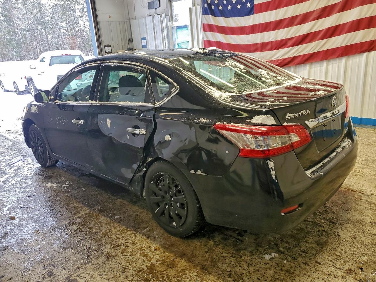 Nissan Sentra S Image 3