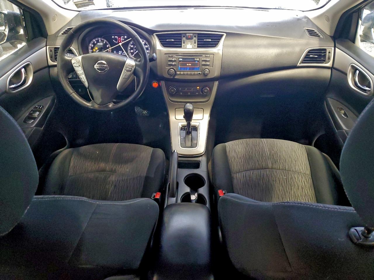 Nissan Sentra S Image 6