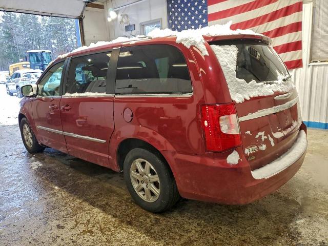 Chrysler Minivan Touring Image 2