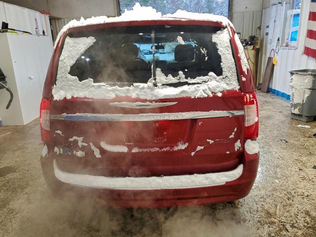 Chrysler Minivan Touring Image 9