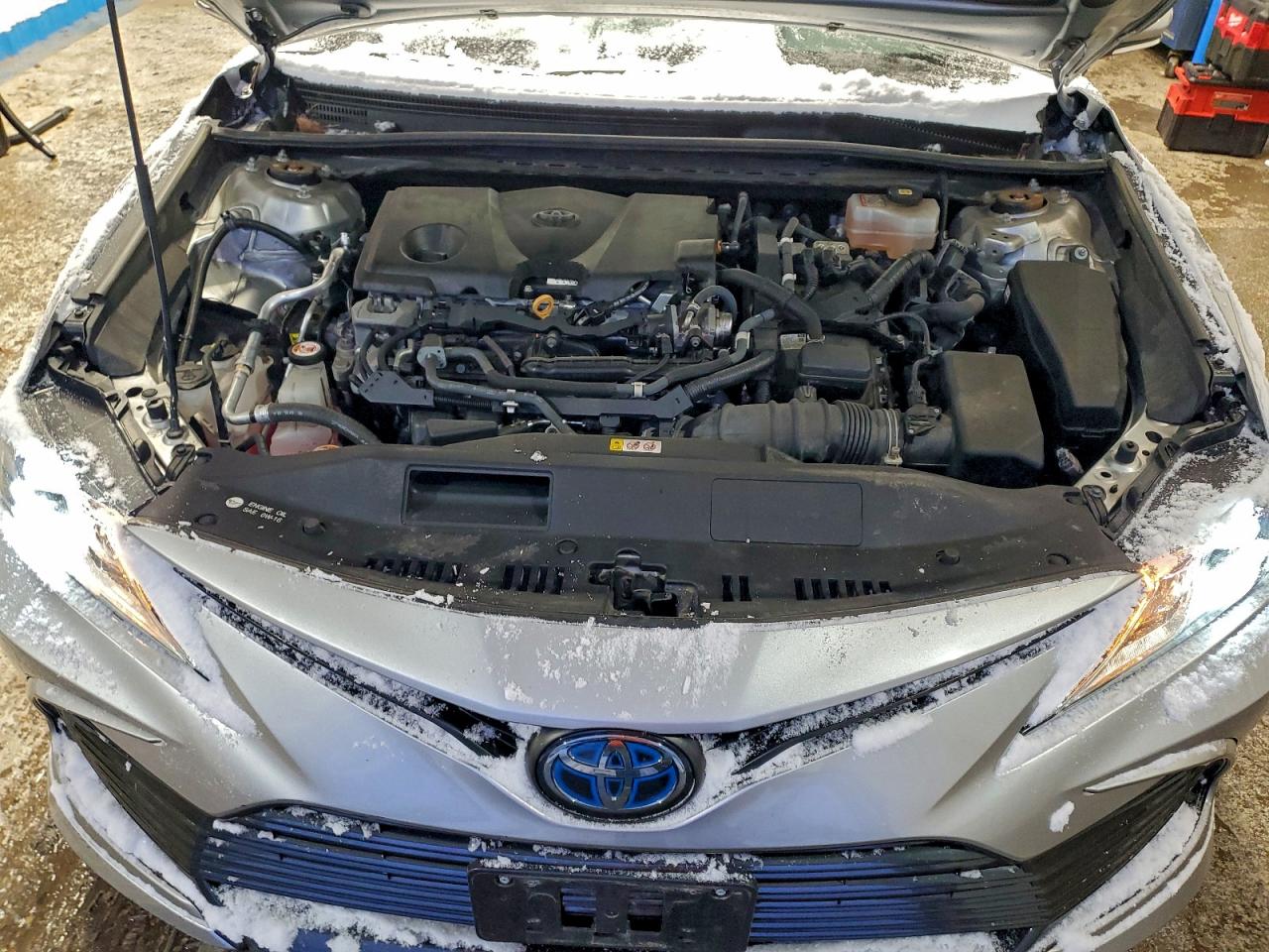 Toyota Camry Le Image 5