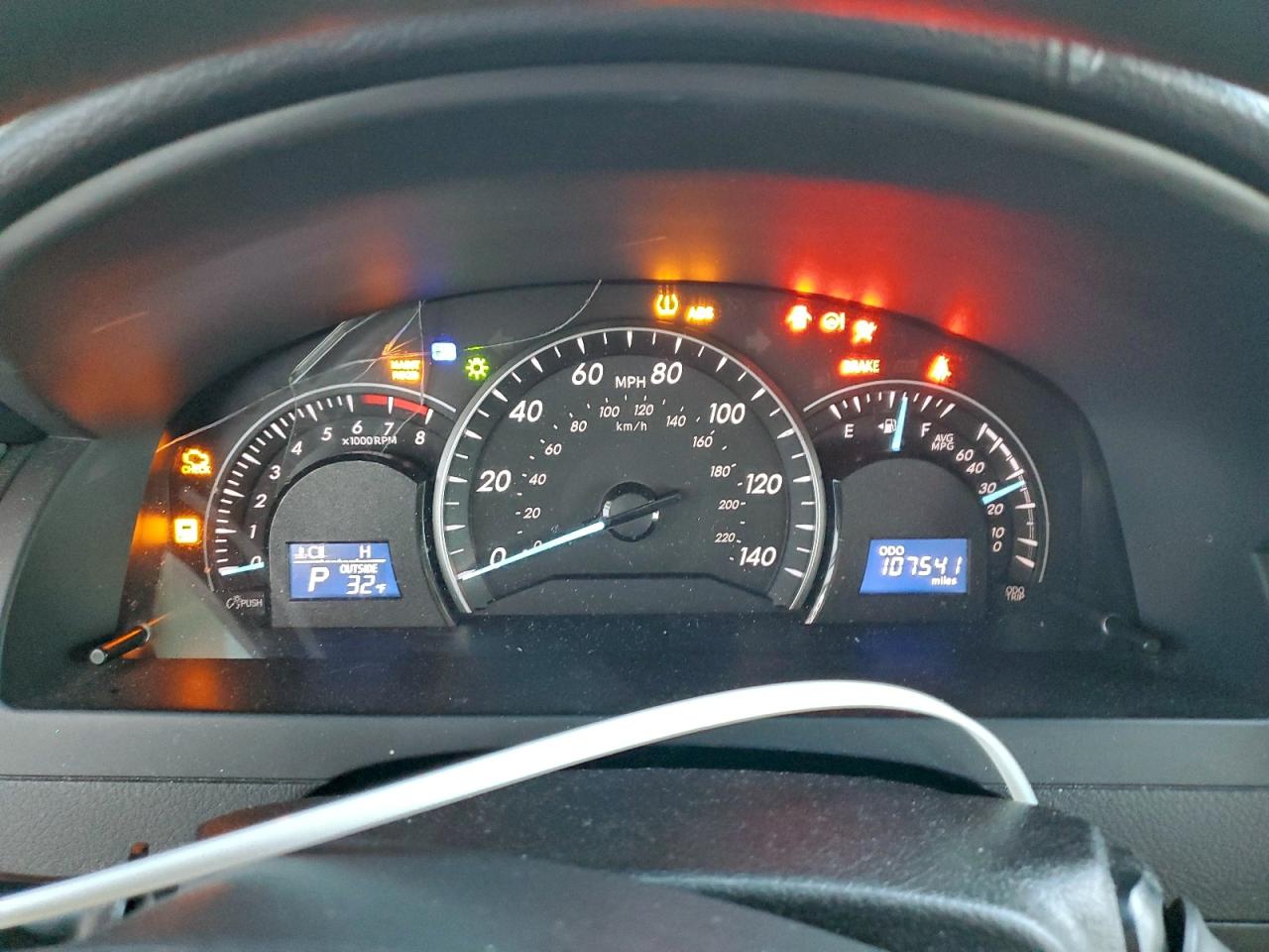 Toyota Camry L Image 7