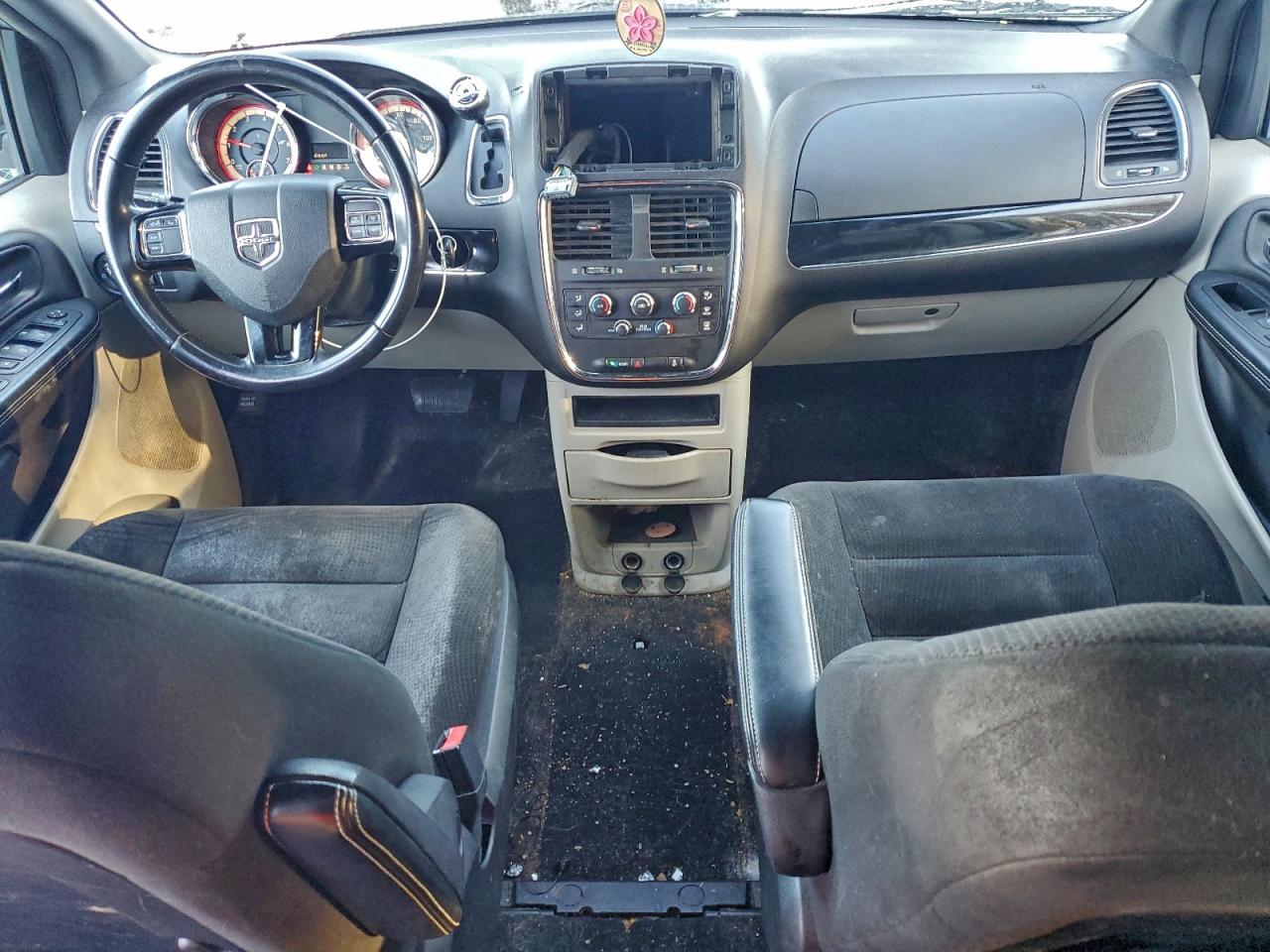 Dodge Caravan Se Image 6