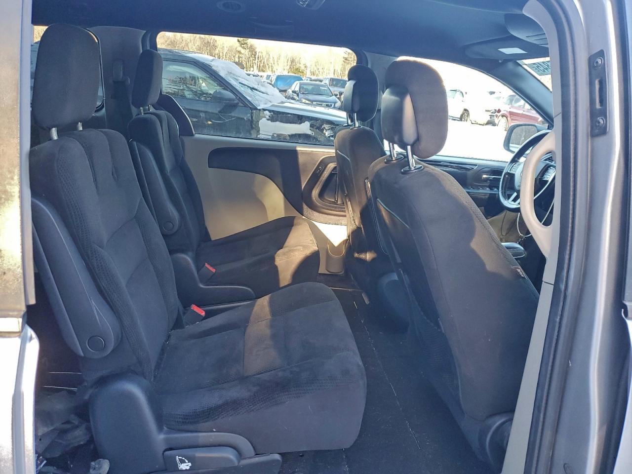 Dodge Caravan Se Image 3