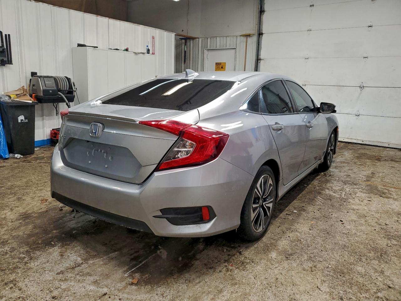 Honda Civic Ex Image 8