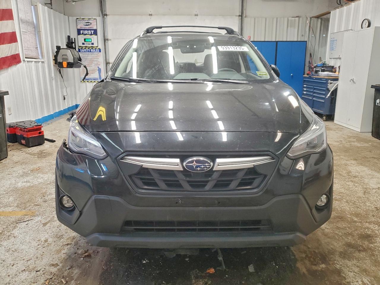 Subaru Crosstrek Limited Image 2
