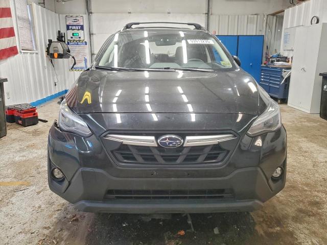 Subaru Crosstrek Limited Image 2