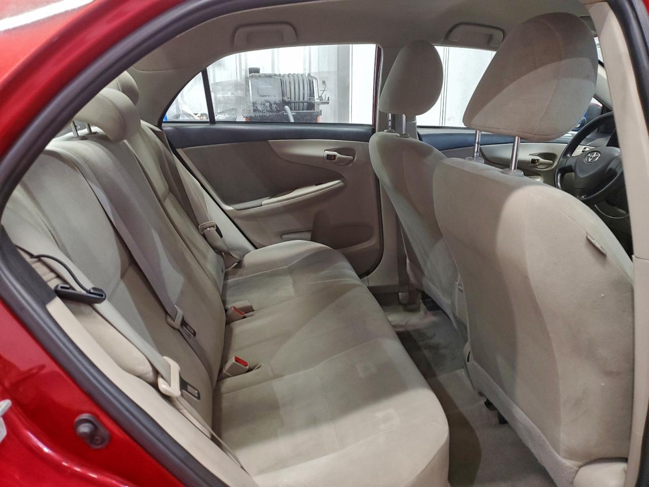 Toyota Corolla Base Image 3