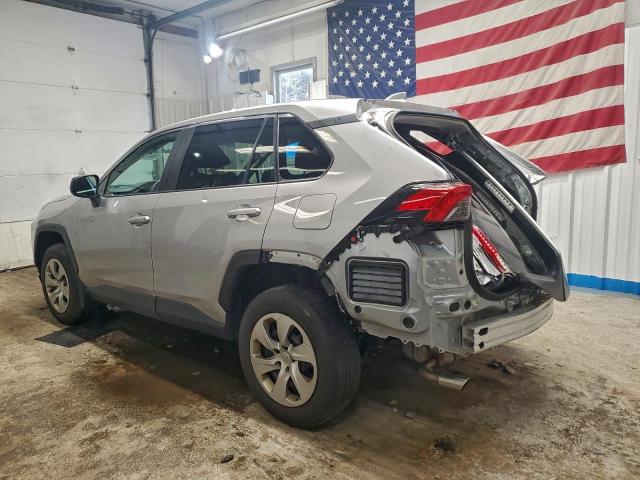 Toyota RAV4 Le Image 13