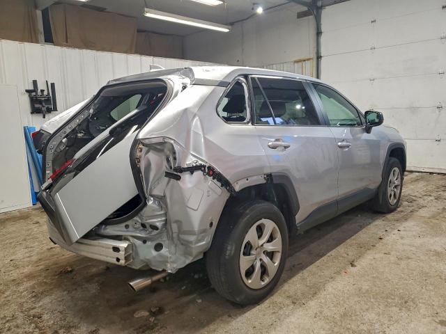 Toyota RAV4 Le Image 8