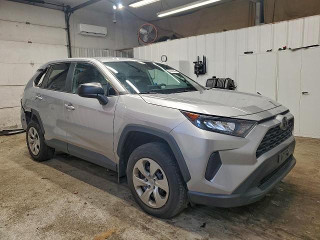 Toyota RAV4 Le Image 7