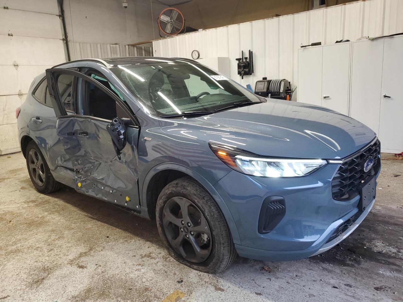 Ford Escape St Line Image 3