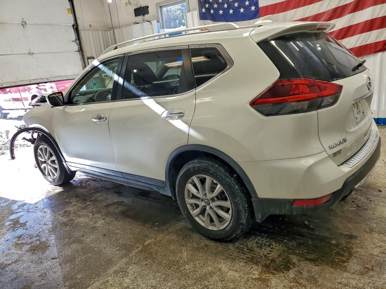 Nissan Rogue S Image 9