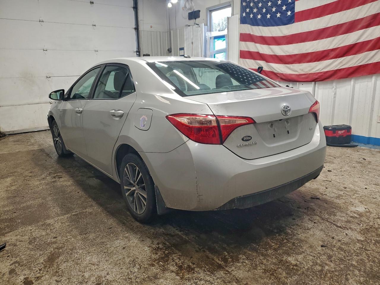 Toyota Corolla L Image 3