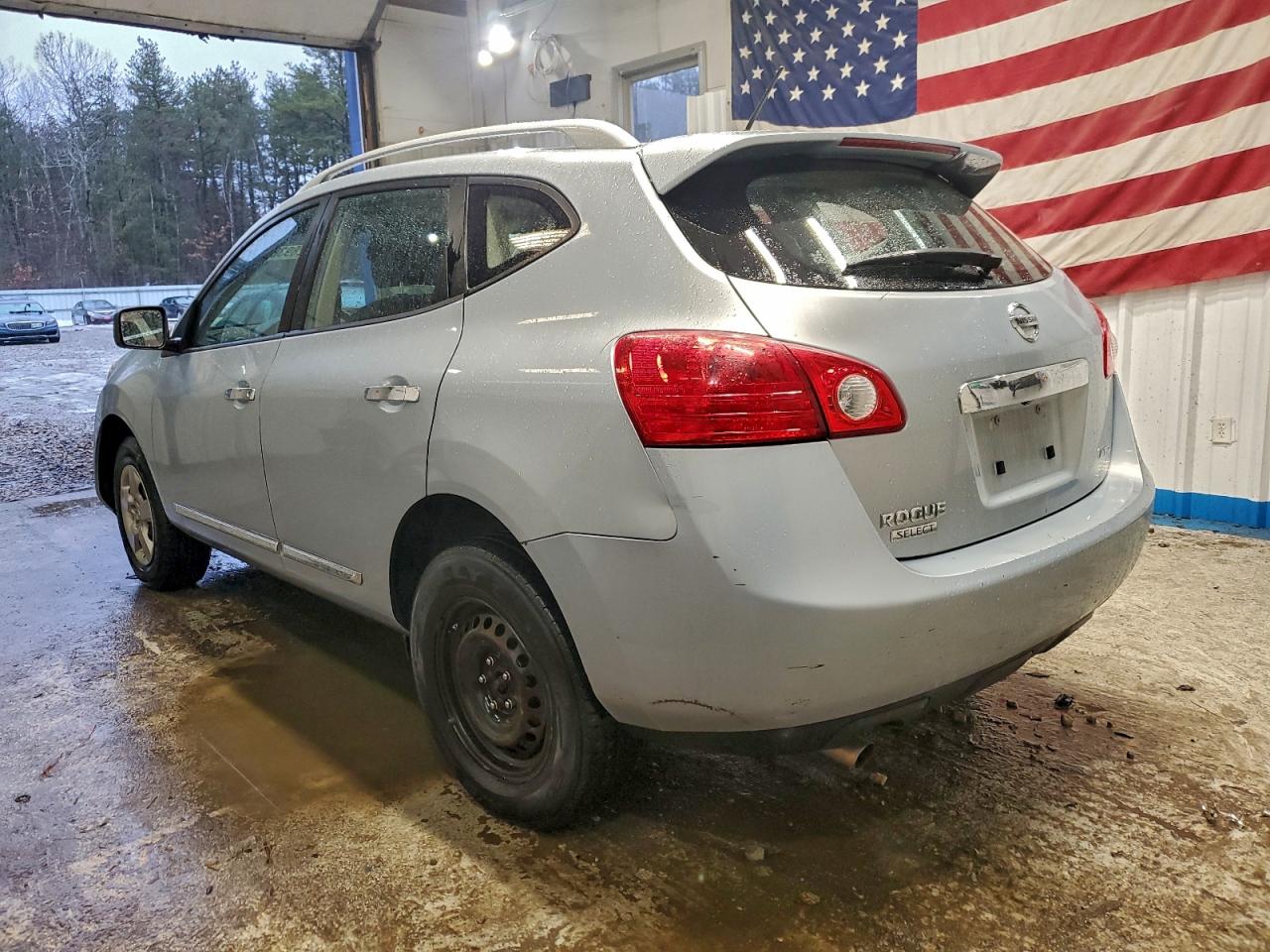 Nissan Rogue S Image 3