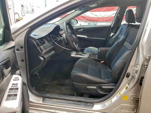 Toyota Camry L Image 4