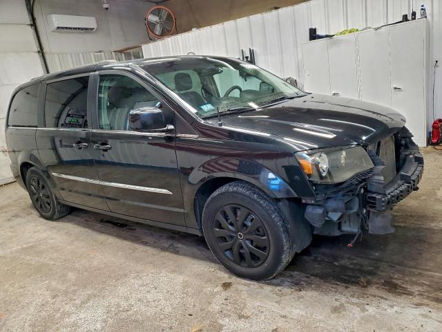 Chrysler Minivan Touring Image 4