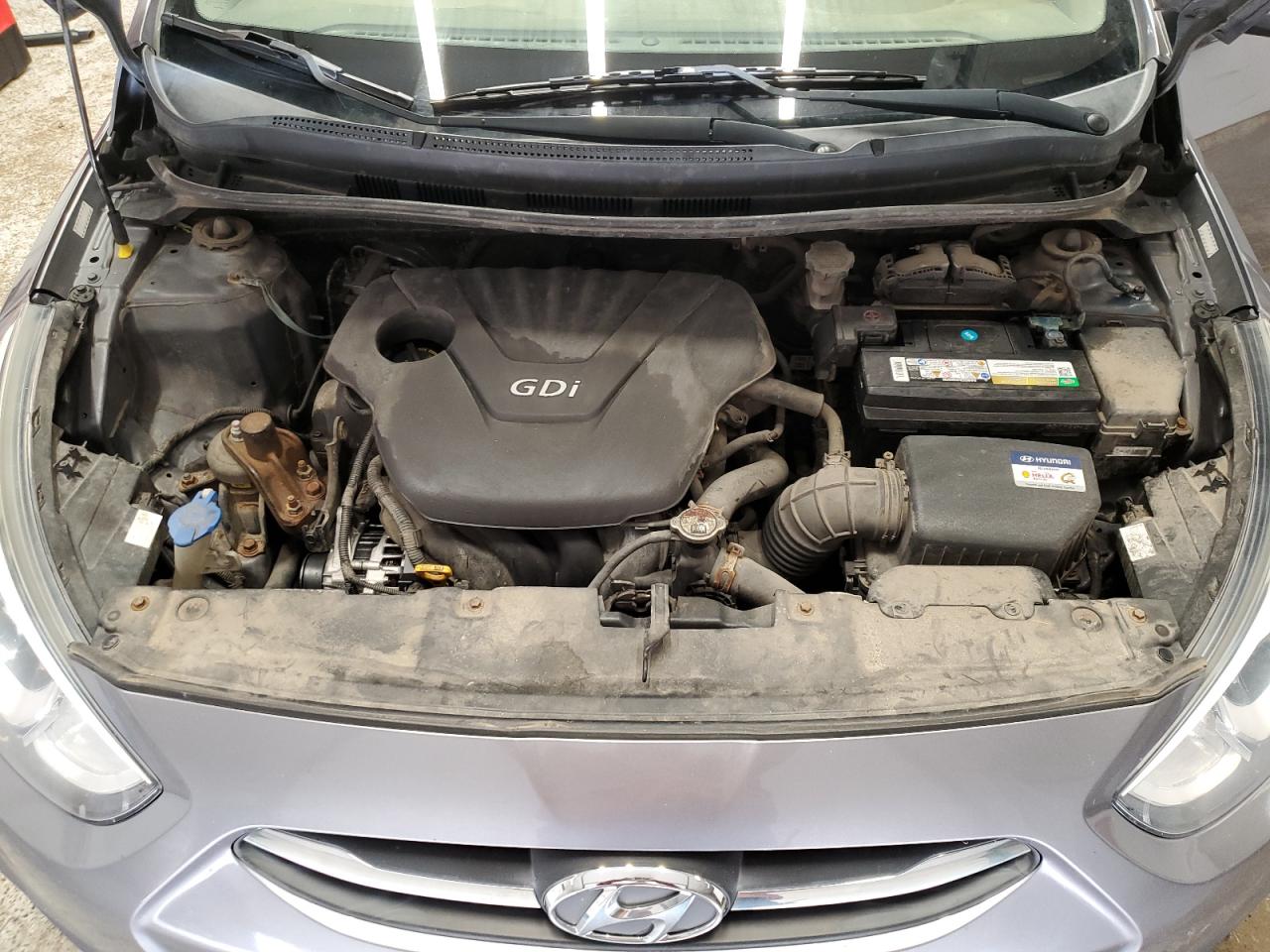 Hyundai ACCENT Gs Image 11