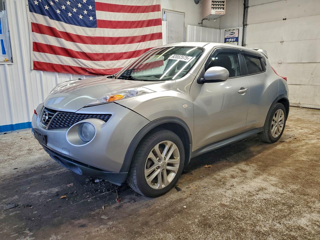 Nissan JUKE S Image 1