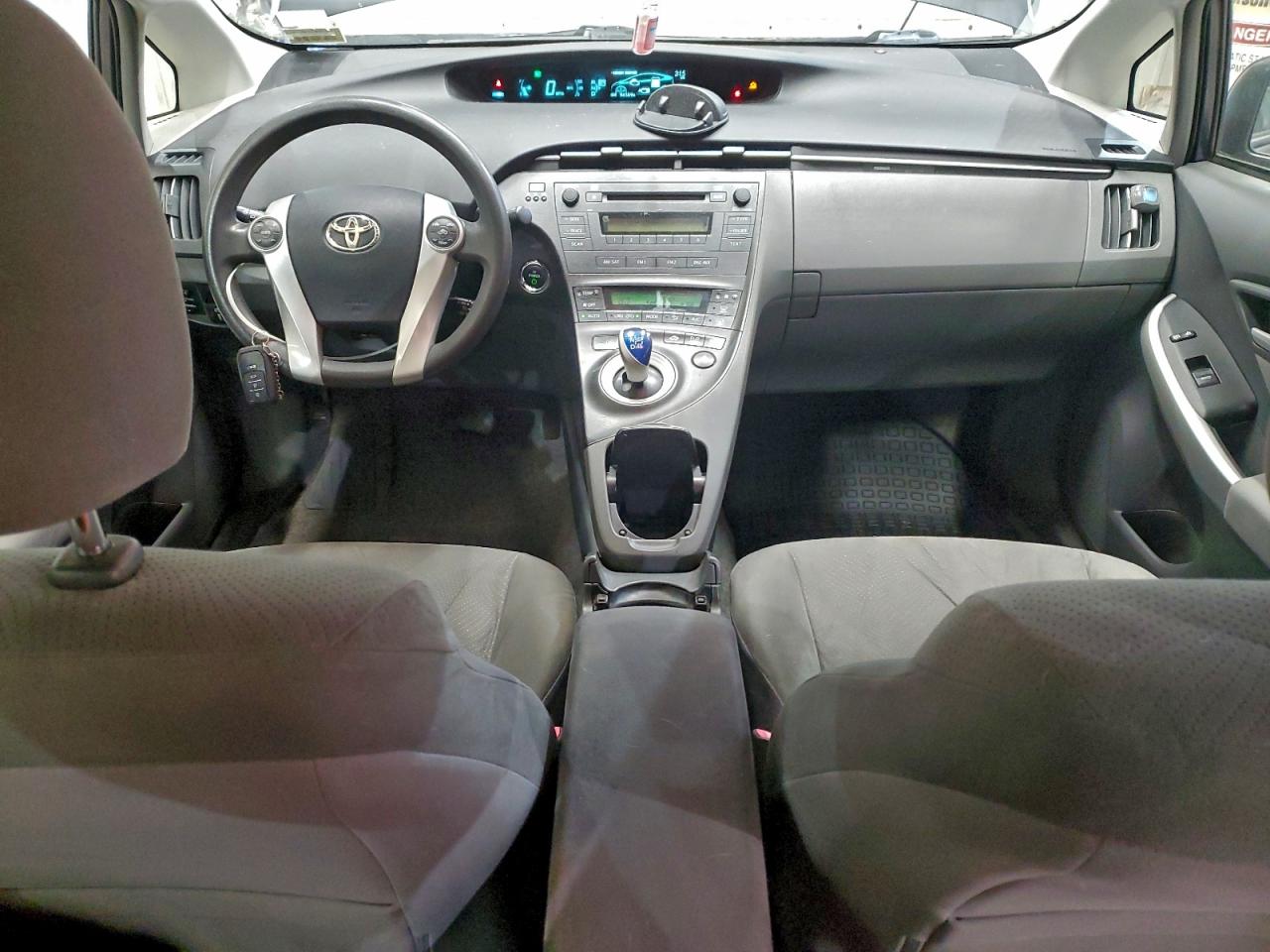 Toyota Prius Image 7