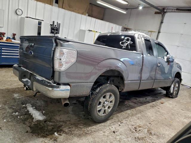 Ford F-150 Super Cab Image 6