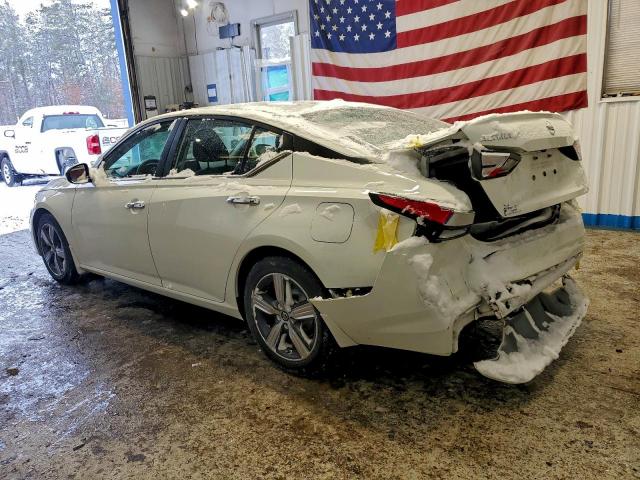 Nissan Altima S Image 7