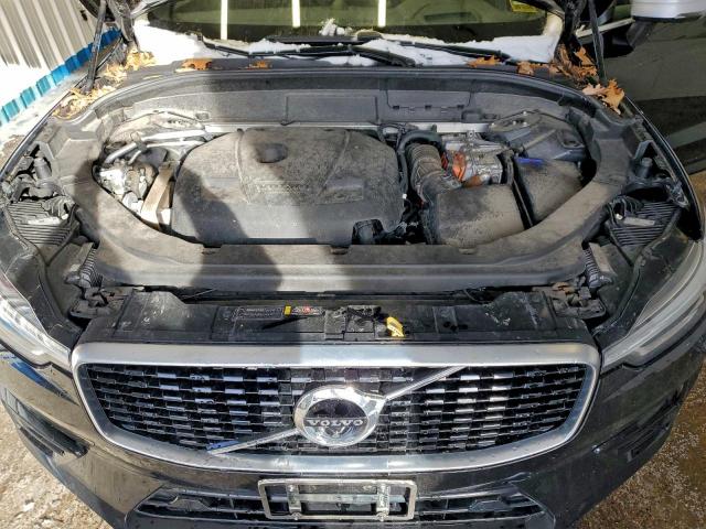 Volvo XC60 T8 R-design Image 12