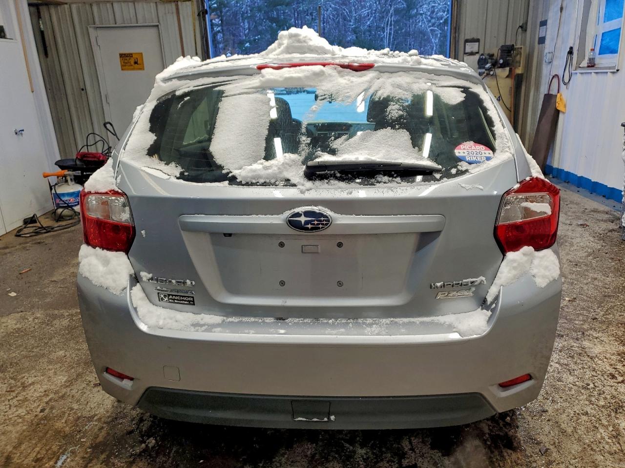 Subaru Impreza Image 11