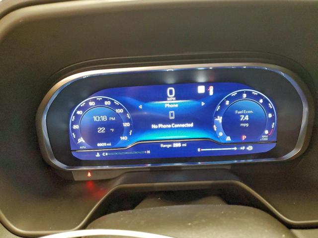 Chevrolet Suburban C1500 Premier Image 4