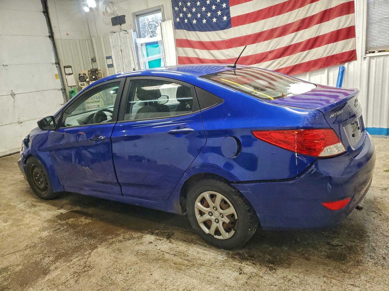 Hyundai ACCENT Gls Image 2