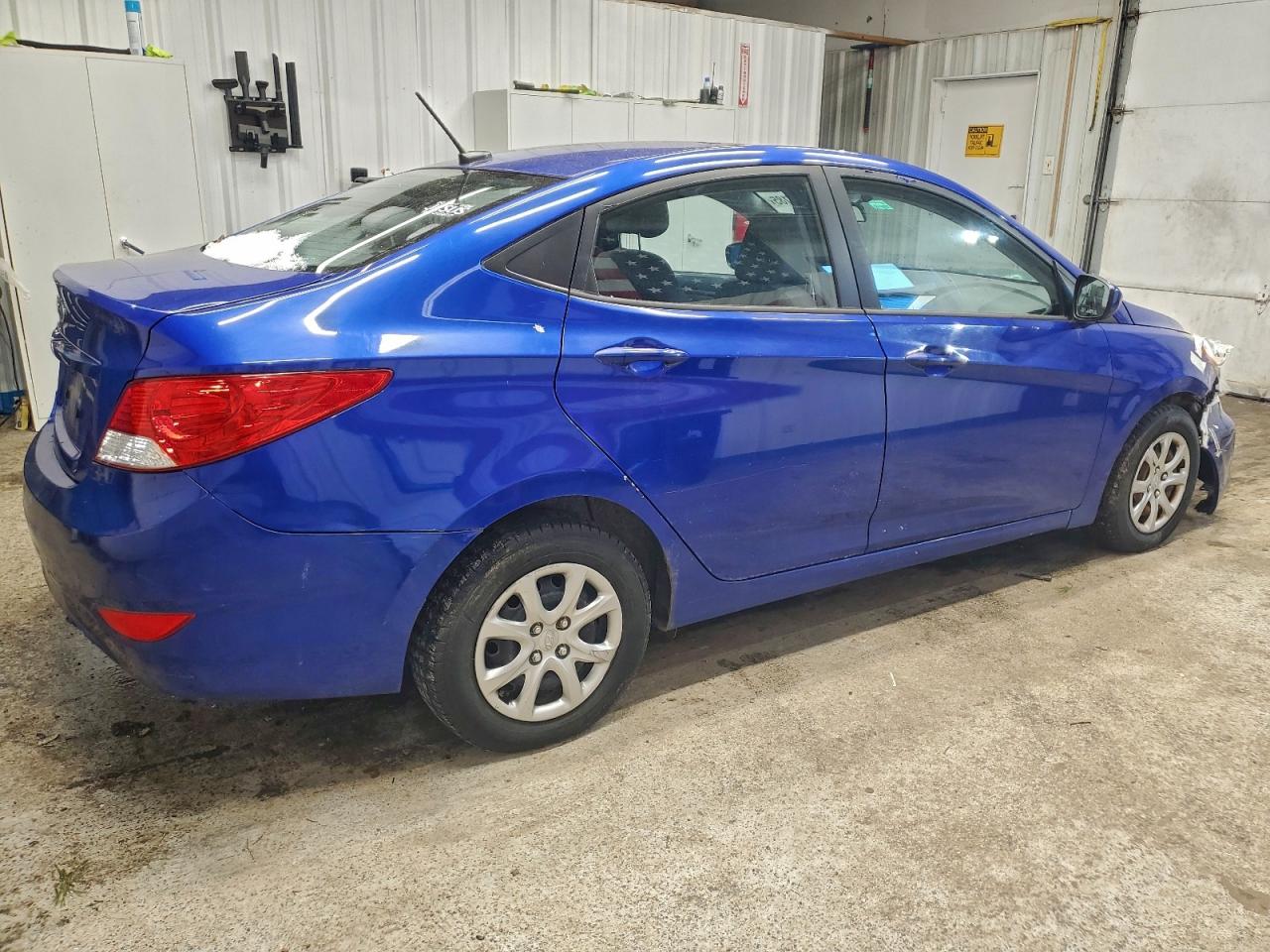 Hyundai ACCENT Gls Image 6