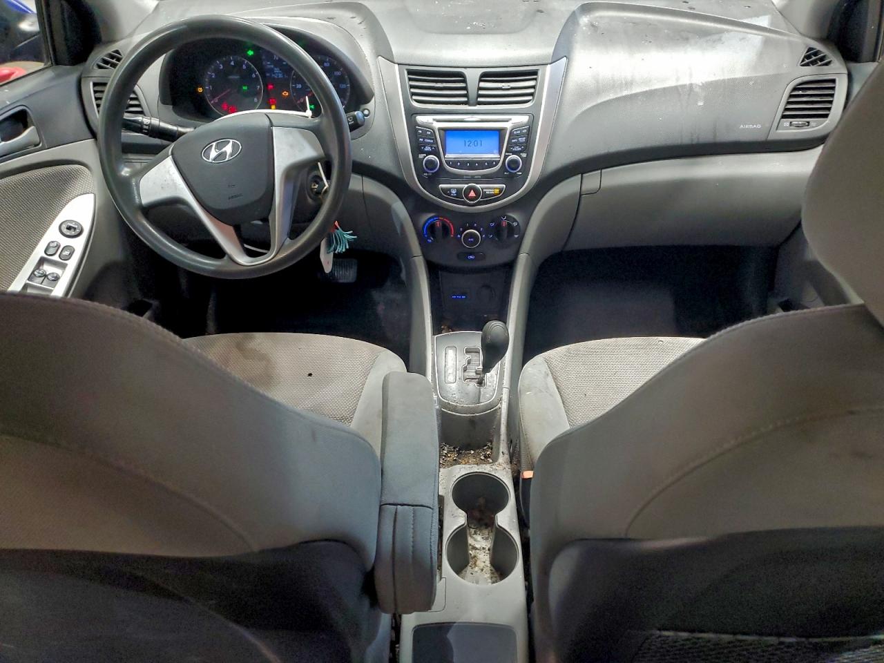 Hyundai ACCENT Gls Image 8