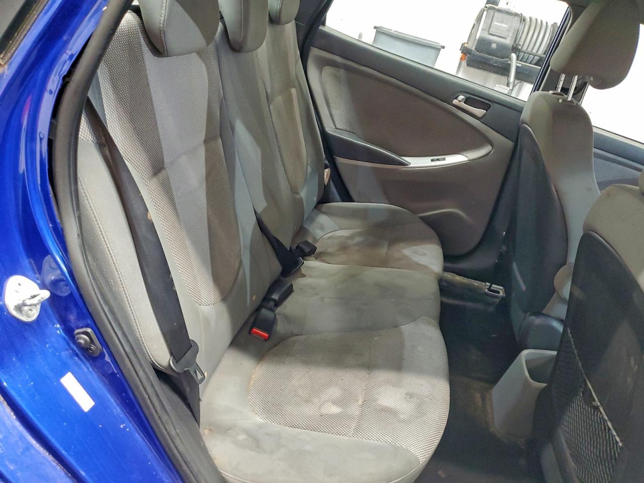 Hyundai ACCENT Gls Image 10