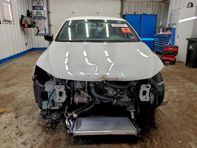 Volkswagen Jetta Sport Image 2