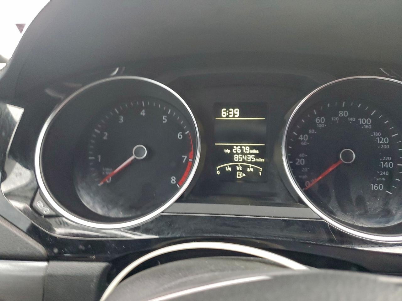 Volkswagen Jetta Sport Image 6