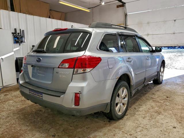 Subaru Outback 2.5i Limited Image 2