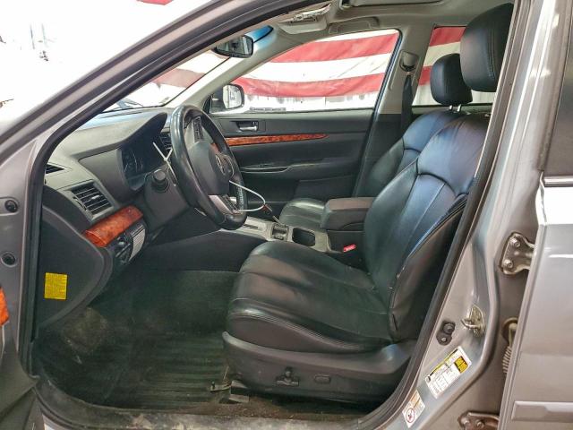 Subaru Outback 2.5i Limited Image 7