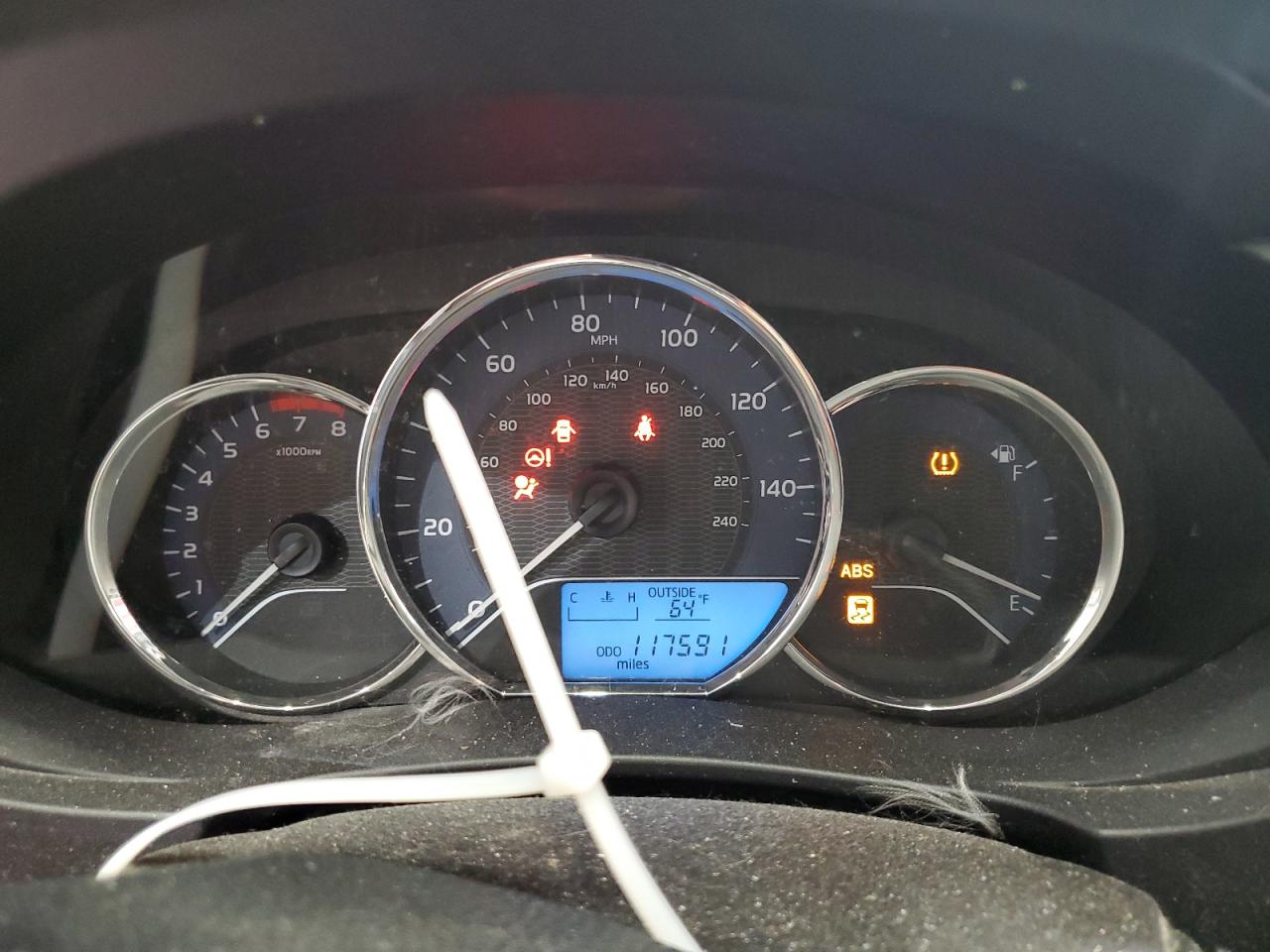 Toyota Corolla L Image 6