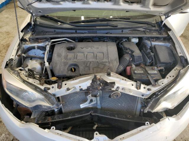 Toyota Corolla L Image 12