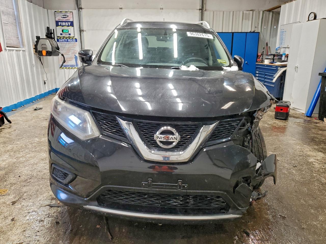 Nissan Rogue S Image 5