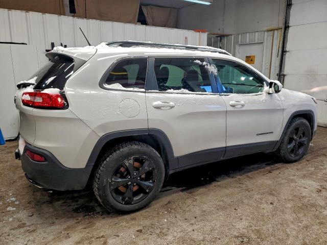 Jeep Grand Cherokee Latitude Image 3