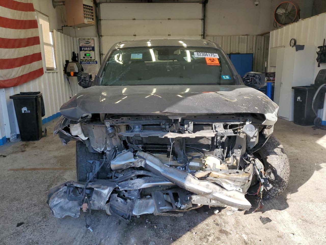 Nissan Titan Sv Image 11