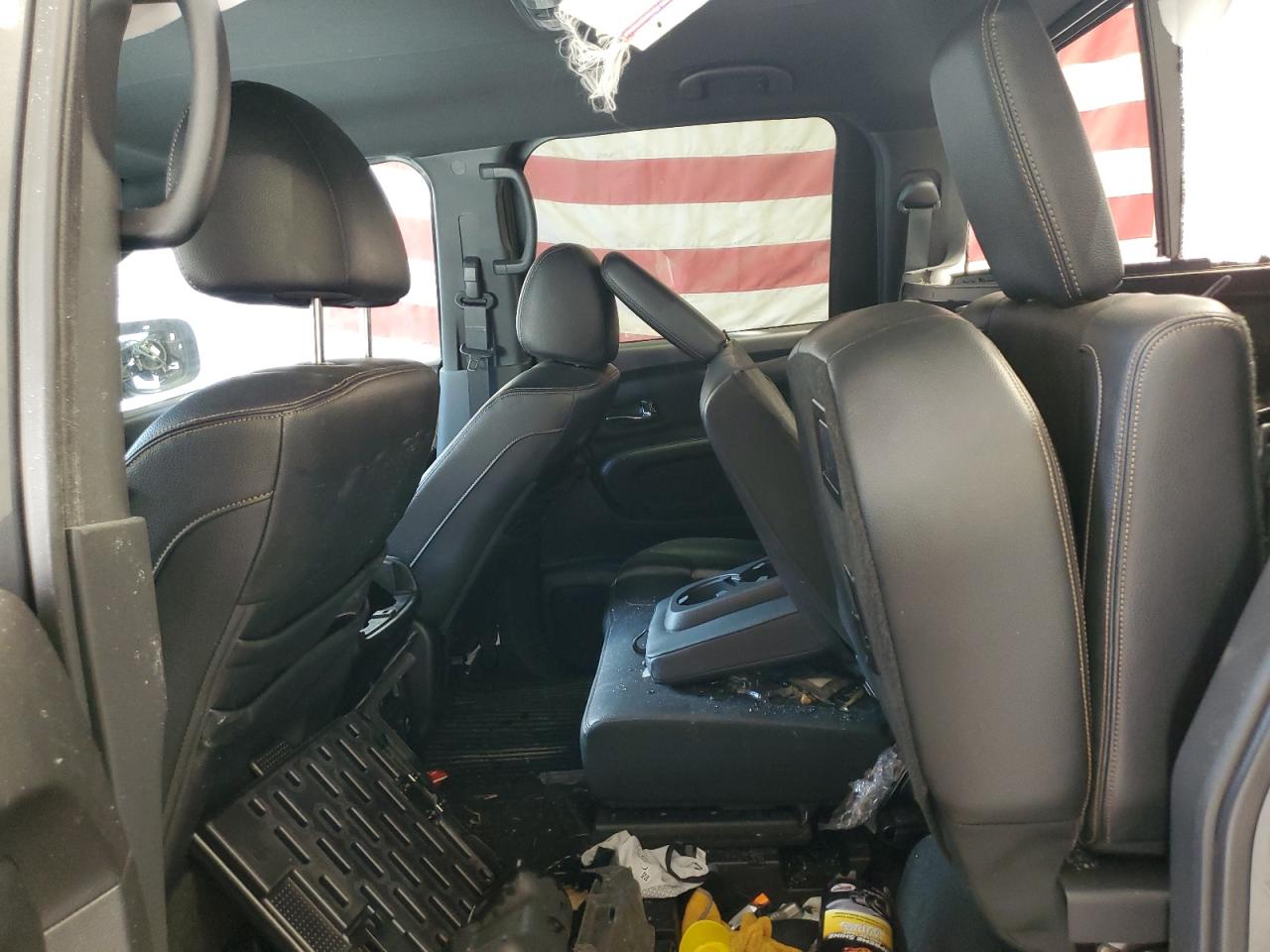 Nissan Titan Sv Image 8